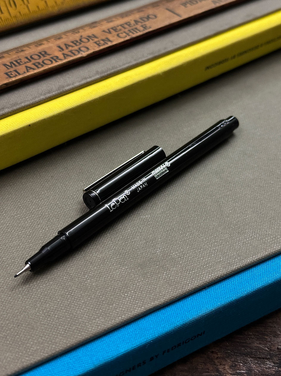 Marvy · Le Pen 4300 Black