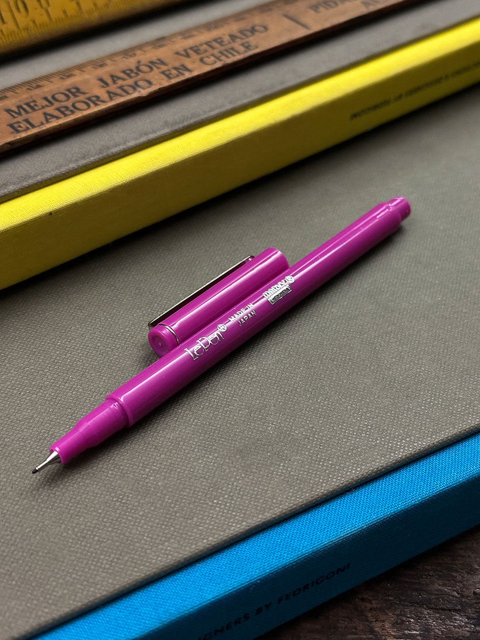 Marvy · Le Pen 4300 Magenta