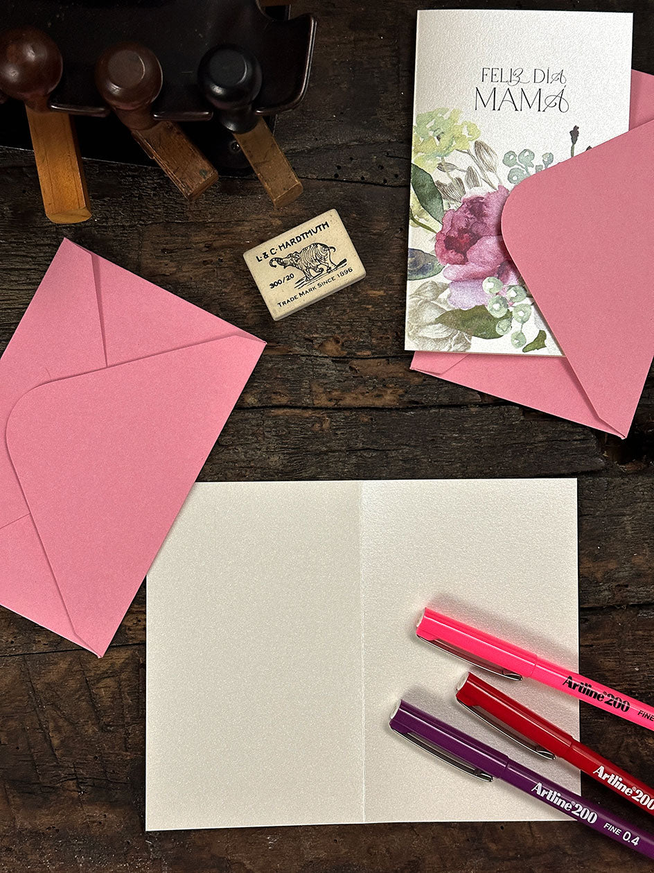 Tarjeta Mamá · Flores Rosadas