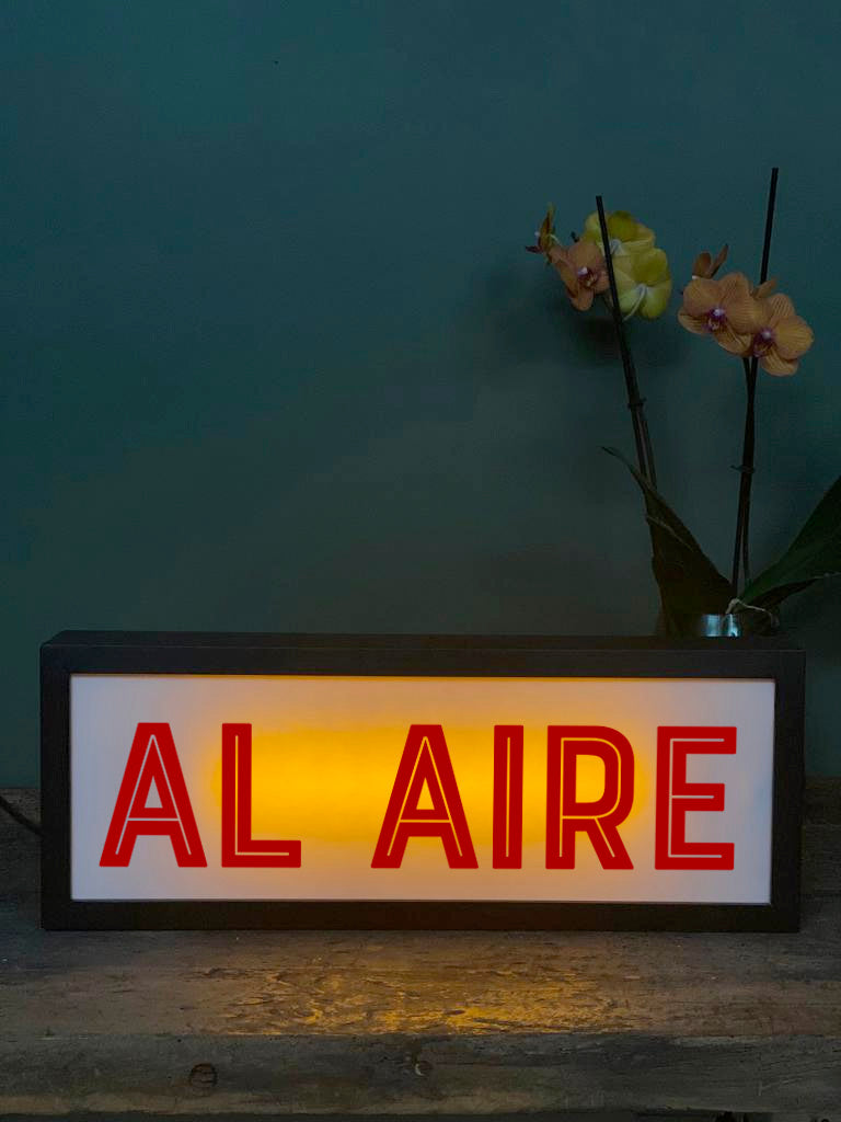 Letrero Retro · Al Aire