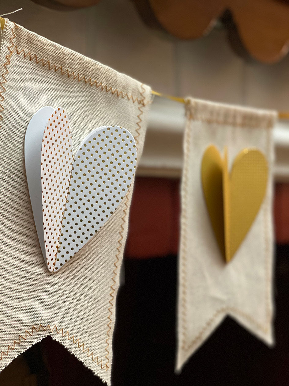 Banderín Tela · Corazón