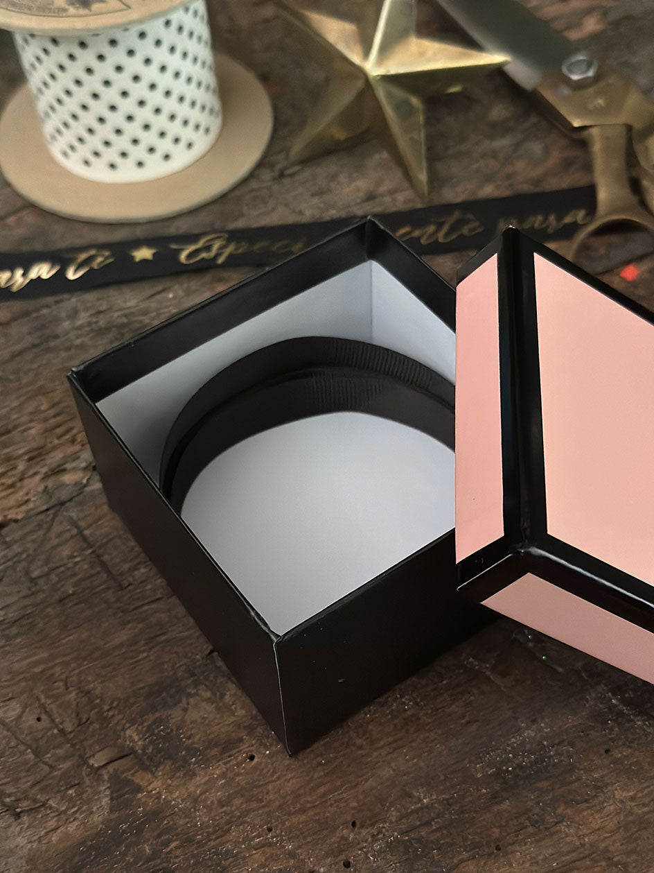 Caja Petit · Rosada