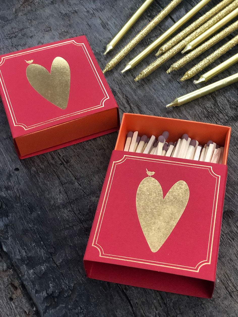 Fósforos · Corazón Rojo