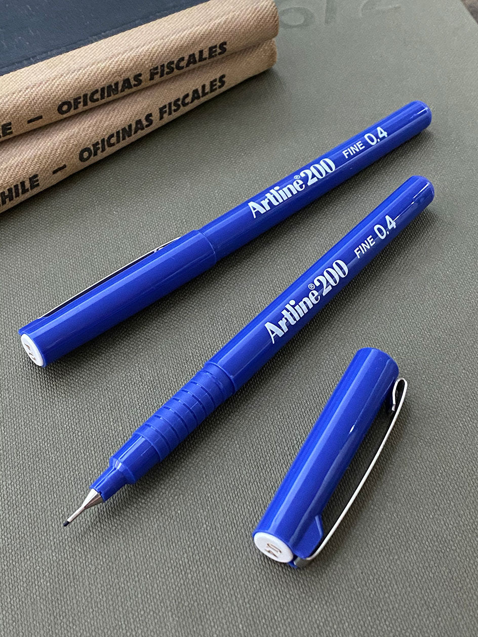 Artline · Blue Fine 04 mm.