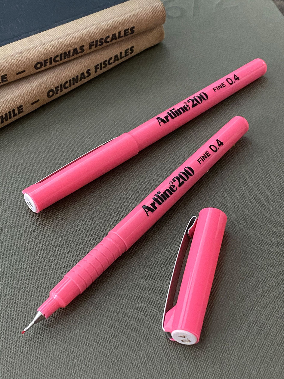 Artline · Pink Fine 04 mm.