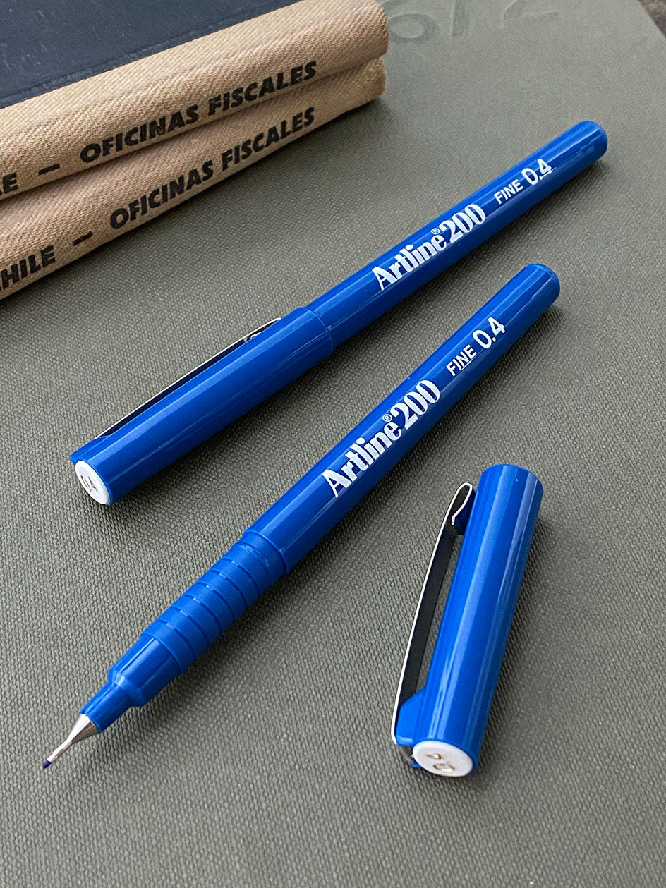 Artline · Royal Blue Fine 04 mm.