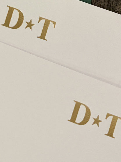 Tarjetas Iniciales Personalizadas · Caja Rosa