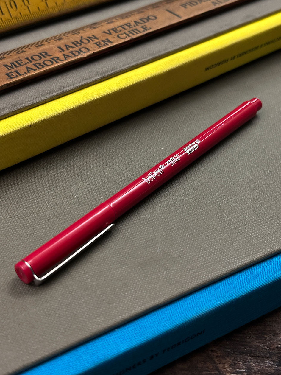 Marvy · Le Pen 4300 Red