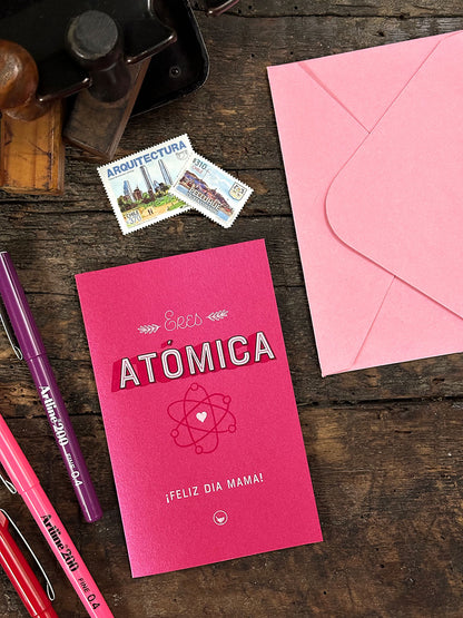 Tarjeta Mamá  · Atómica